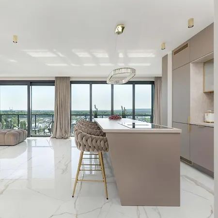 アパート Dazzling In With Parking, 3 Bedrooms And 2 Bathrooms By Renters Prestige *