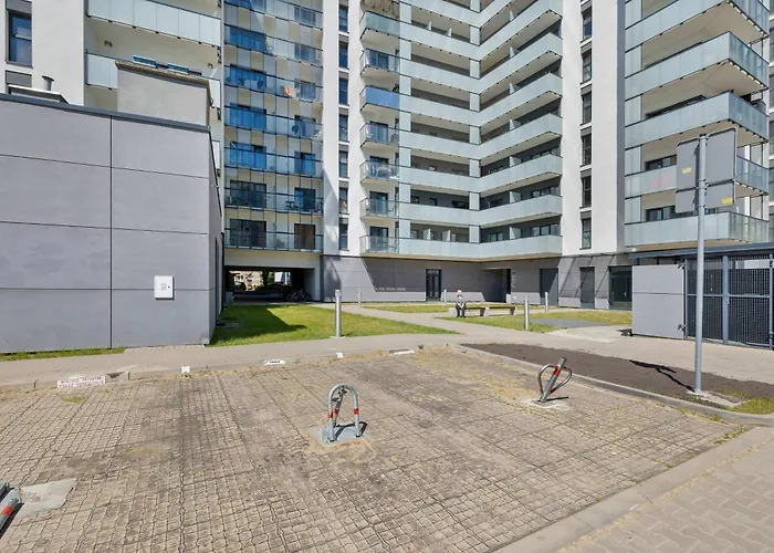 Dazzling In With Parking, 3 Bedrooms And 2 Bathrooms By Renters Prestige アパート シュチェチン